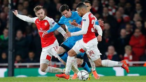 Messi dvakrát prekonal Čecha, Bayernu došiel v Turíne benzín