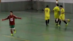 Unikát! Famózne čosi! Futsalista urobil zo súperov totálnych koreňov!