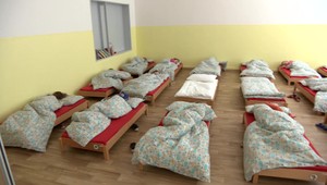Materské škôlky majú opäť problém s kapacitami: Rodičia často musia platiť súkromné zariadenia