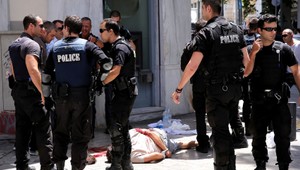 Lapili nebezpečného teroristu, zranili štyri osoby