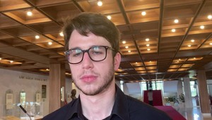 Poslanec Andrej Stančík (OĽaNO) chce otvoriť diskusiu o eutanázii a dôstojnom umieraní