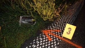 Zrazil chodkyňu a sľúbil, že sa stretnú v nemocnici. Už ho nevideli