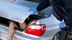 Nahý muž žil v kufri auta jednej ženy tri dni: Čo sa dialo potom, na to neexistujú slová