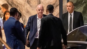 UEFA stráca trpezlivosť s Infantinom. Hrozí bojkotovaním súťaží FIFA