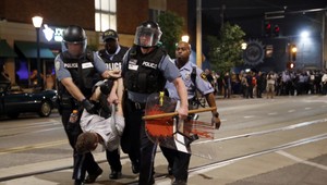 V uliciach St. Louis vypuklo peklo, koncert zrušili U2 aj Ed Sheeran