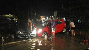 Grécko zasiahli mohutné záplavy, počet obetí stále stúpa