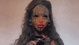 Modelka po tetovaní očí oslepla: Ničoho neľutuje