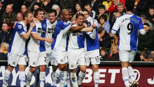 Blackburn sa zaujíma o Van Nistelrooya, Owena neangažuje