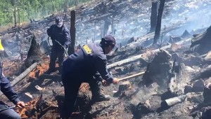 V Tatrách opäť horí. Hasiči sa vracajú na miesto, na ktorom strávili posledné tri dni