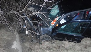 Vodič narazil do betónového priepustu. Polícia zistila, že hlavnú úlohu hral alkohol