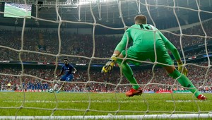 Zmenia kvôli nemu pravidlá? Kopnutie penalty mu trvalo 38 sekúnd