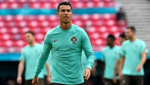 Ronaldo sponzora nepotešil. Pite radšej vodu, odkázal