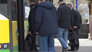 Počas jazdy v Žiline skolaboval za volantom trolejbusu vodič. Po pár metroch skončil na trávniku