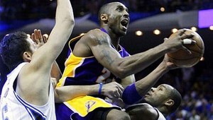 Orlando zdolalo v treťom finále LA Lakers 108:104 a znížilo stav na 1:2