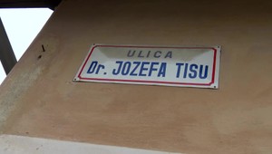 Vo Varíne velebia Tisa. Svedčia o tom aj nové nápisy v dedine