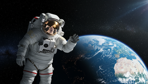 Láska nepozná vek ani hranice vesmíru. Seniorka poslala milión falošnému kozmonautovi