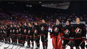 Ó, kamera! Už ste počuli novú verziu kanadskej hymny?