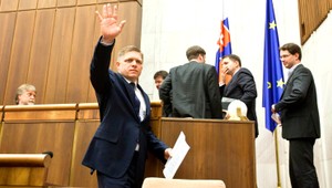 Uťahovanie našich opaskov. Fico zverejnil návrhy na šetrenie