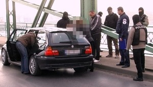 Díler (34) použil na prevoz drog vlastného syna (3)!