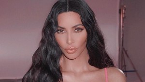 Veriaci sa prežehnávajú: Neuveríte, v čom chodí Kim do kostola