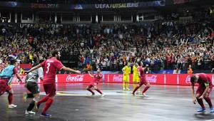 Srbi prvýkrát v semifinále, Simič rozhodol sekundu pred koncom