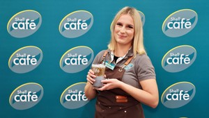 Najlepšia baristka Shell na svete pripravuje kávu v Leviciach