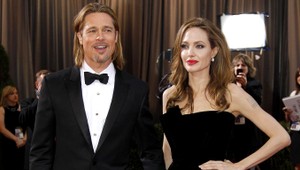 Jolie (38) a Pitt (50) sa ešte neplánujú vziať