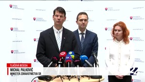 Tlačová beseda premiére Ľudovíta Ódora, ktorý navštevuje ministerstvá