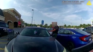 Policajti ju vyzývali vystúpiť z auta, no odmietla. Mladá tehotná žena podľahla zraneniam