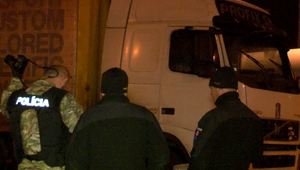 Mladý podnikateľ neotáľal. Ukradnutý kamión si našiel sám