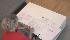 Zdravotná sestra skončila bez strechy nad hlavou. Obviňuje vlastnú dcéru