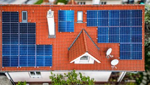 Najefektívnejšie je vyrábať elektrinu tam, kde sa aj spotrebuje