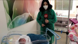 Krátko na to, ako prekročila hranice, porodila. Mladá Ukrajinka pomenovala bábätko po prezidentovi