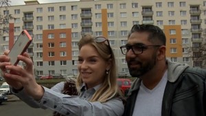 Zo smetiara celebrita. Frantovi zo seriálu Most sa splnil sen