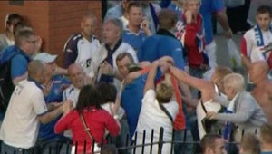 Fanúšikovia Glasgowu pobodali Rusa