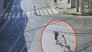 Kým si mestskí policajti kupovali pitie, ukradli im zamknuté bicykle