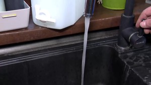 Obyvateľov obce Buková trápi nedostatok vody. Boja sa, že počas vianočných sviatkov ju nebudú mať vôbec