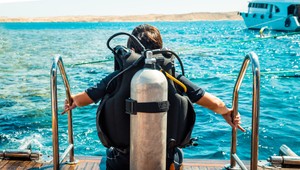 Do tajomných hlbín: Potopení vedci vnútri ponorky