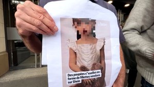 Vyzerá ako dieťa - Francúzsko hrozí zákazom platformy Shein kvôli predaju erotických bábik