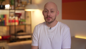 Je vám Dalibor z Bez servítky povedomý? Na sociálnych sieťach je hotovou hviezdou!