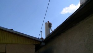 Ukrajinskí učitelia berú slovenským robotníkom prácu