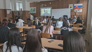 Na školách ožil príbeh Slováka, ktorý prežil holokaust. Neobyčajný Joe od TV JOJ dojíma študentov