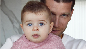 Majk Spirit ukázal nový kočík pre svoju dcérku a mamičky zbledli závisťou: Takýto v Bratislave neuvidíte!