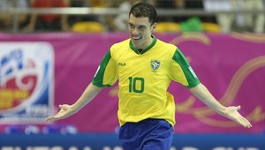 Geniálna futsalová samba! Famózny pätičkový gól!