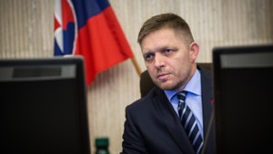 Robert Fico telefonoval s Putinom, informoval o tom na facebooku