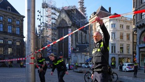 Útočník zranil nožom päť ľudí. Zadržala ho polícia