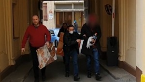 Slovák v Prahe ukradol obrazy priamo z galérie. Vyniesol ich bežným vchodom