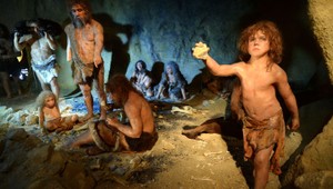 Za to, že fajčíme, pijeme a drogujeme, môžu neandertálci