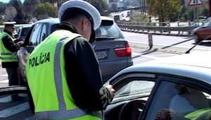 Naháňačka! Opitý vodič (43) unikal policajtom