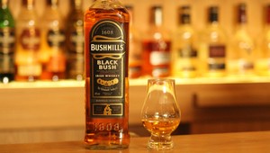 Značka írskej whiskey Bushmills zdvojnásobí svoju produkciu